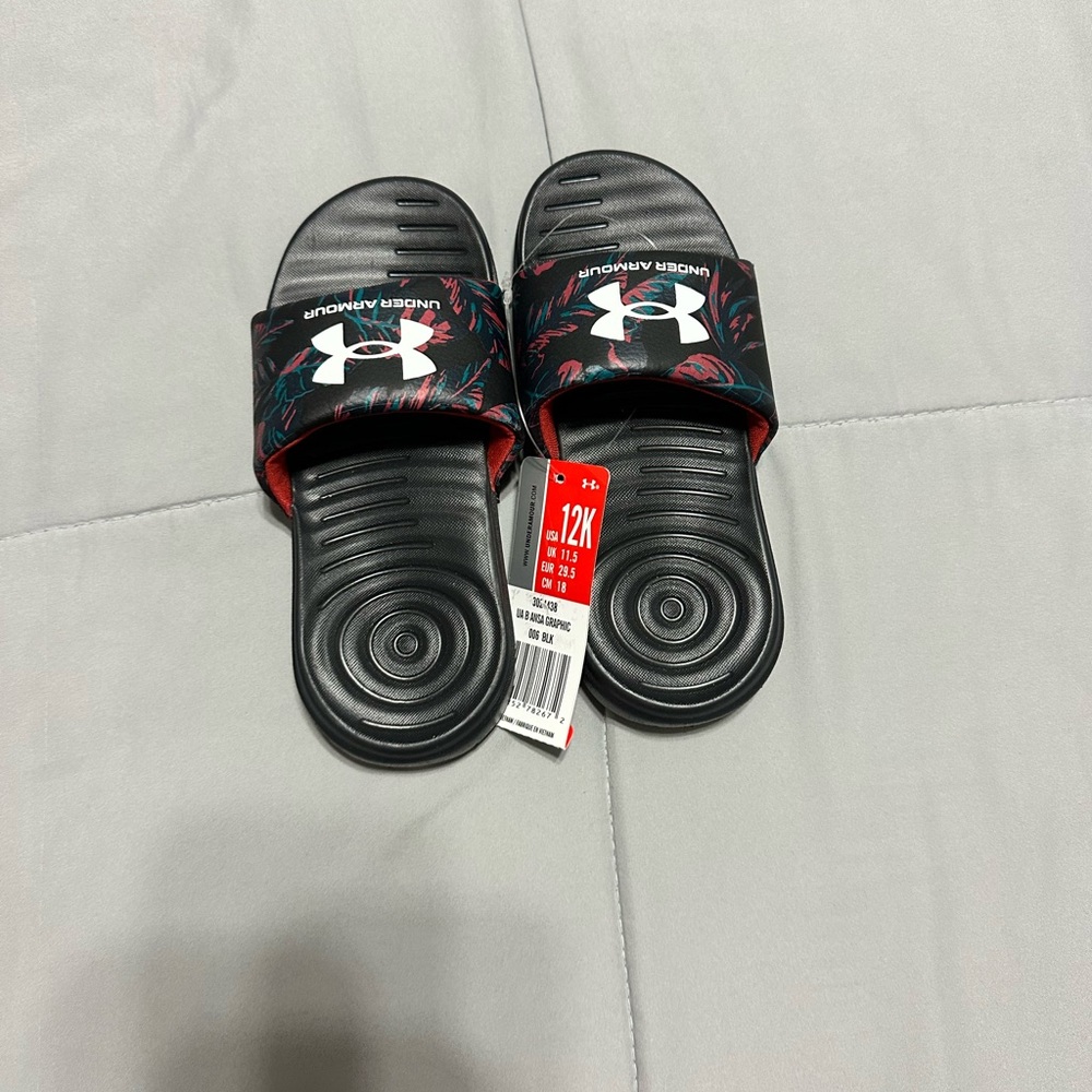 Under Armour slides sz 12